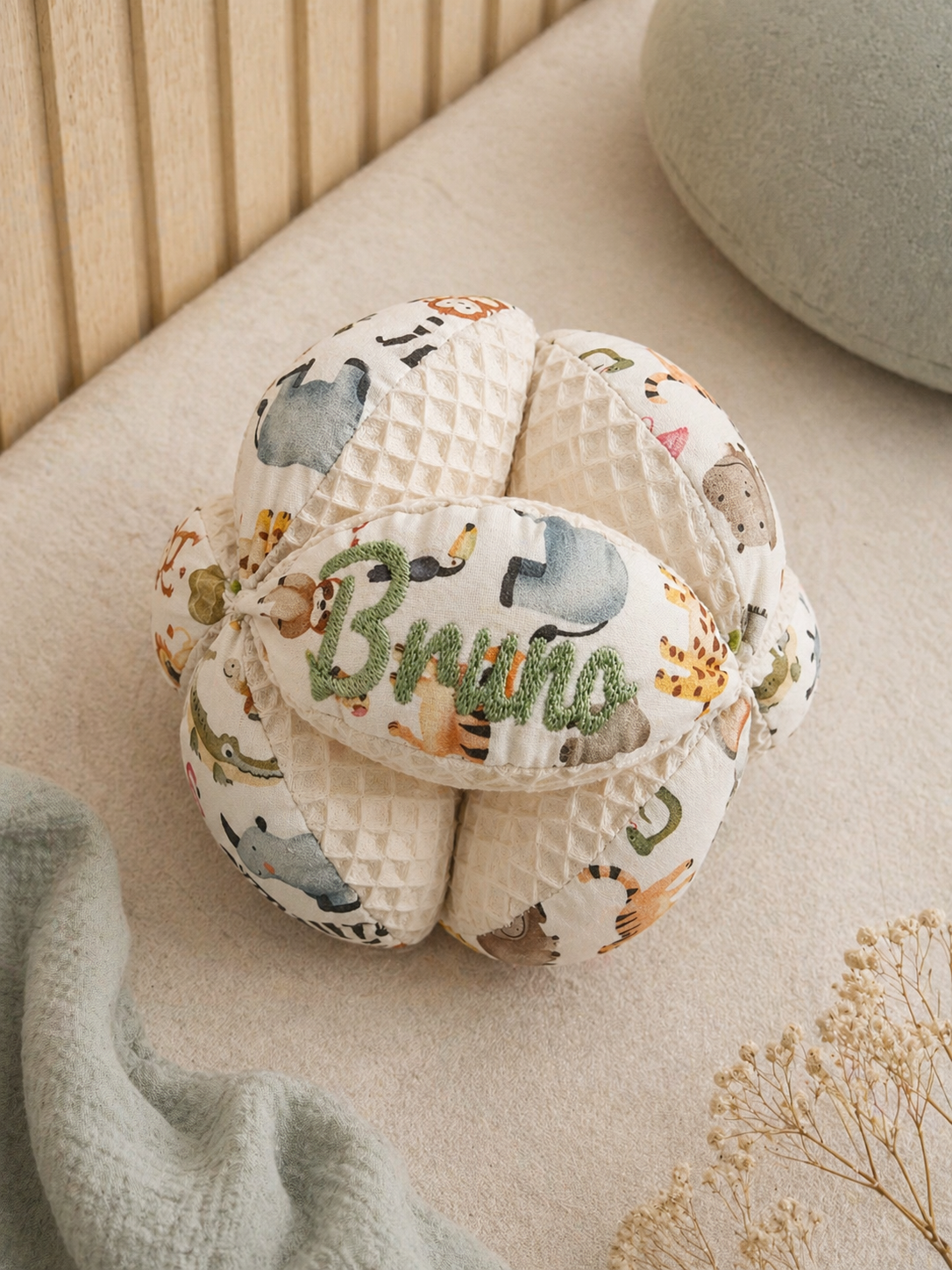 Pelota sensorial safari Bruno